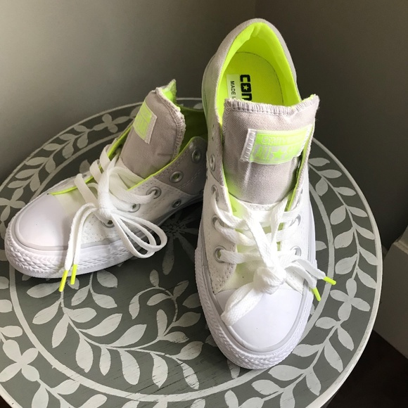 Converse Other - Converse Sneakers Size 5